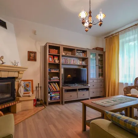 Beautiful House By The River With Its Own Dock * Rabyne