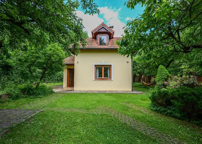 Beautiful House By The River With Its Own Dock بيت للعطل Rabyne